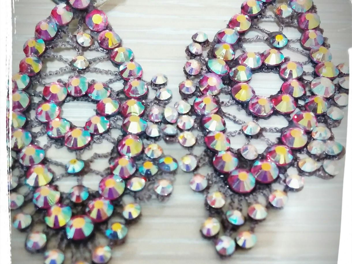 pendientes grandes para combinar con tu look